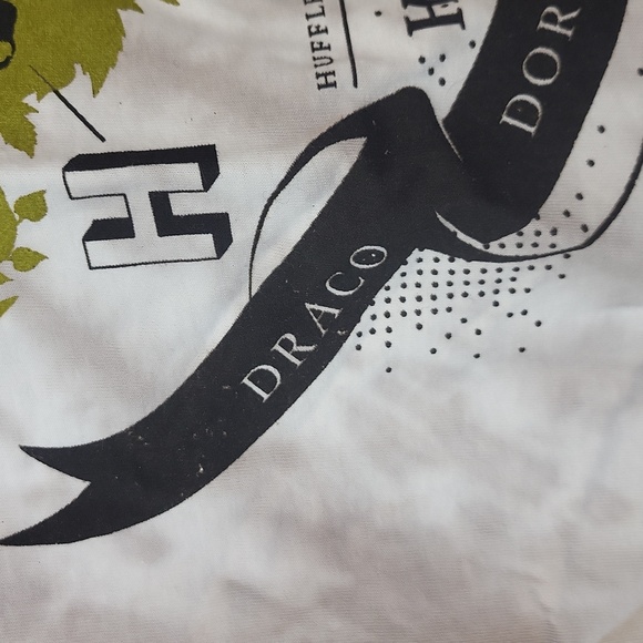 HARRY POTTER WIZARDING WORLD Tan Tie-Dye Hogwarts Short Sleeve Tee Shirt - Picture 4 of 8